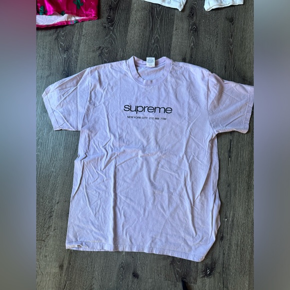 Supreme T-Shirt - Picture 4 of 7